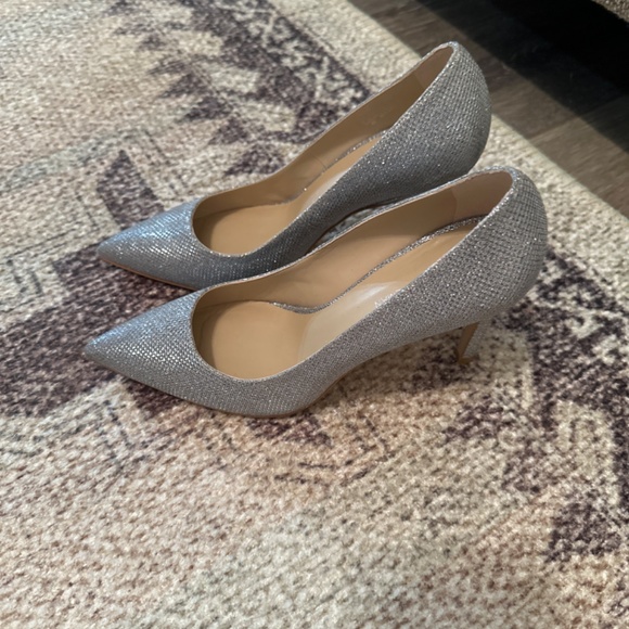 Stuart  Weitzman - Picture 3 of 3